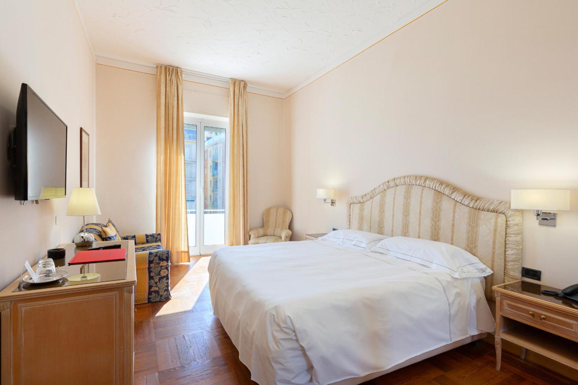Grand Hotel Mediterranee Алассио Экстерьер фото