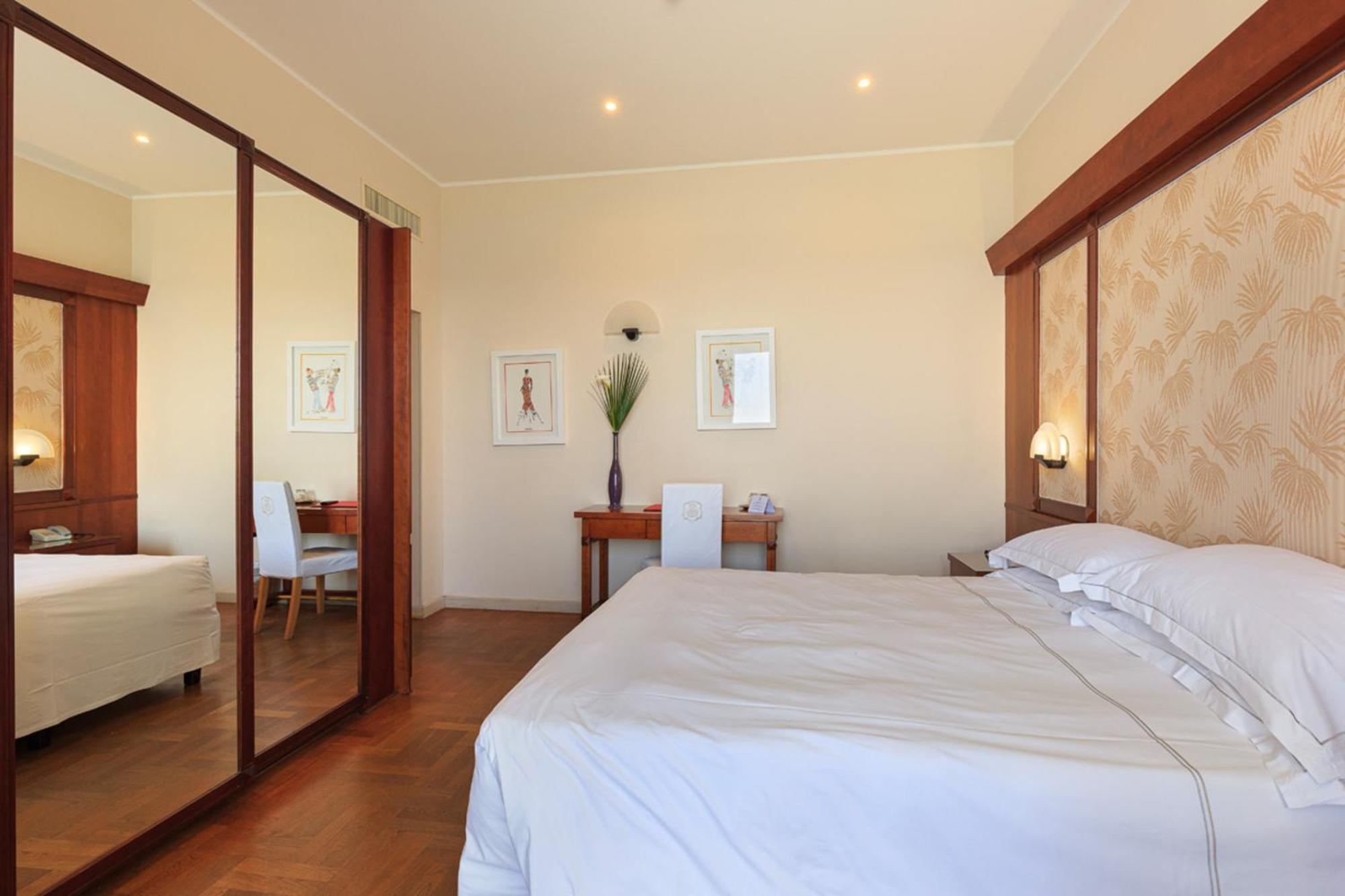 Grand Hotel Mediterranee Алассио Экстерьер фото