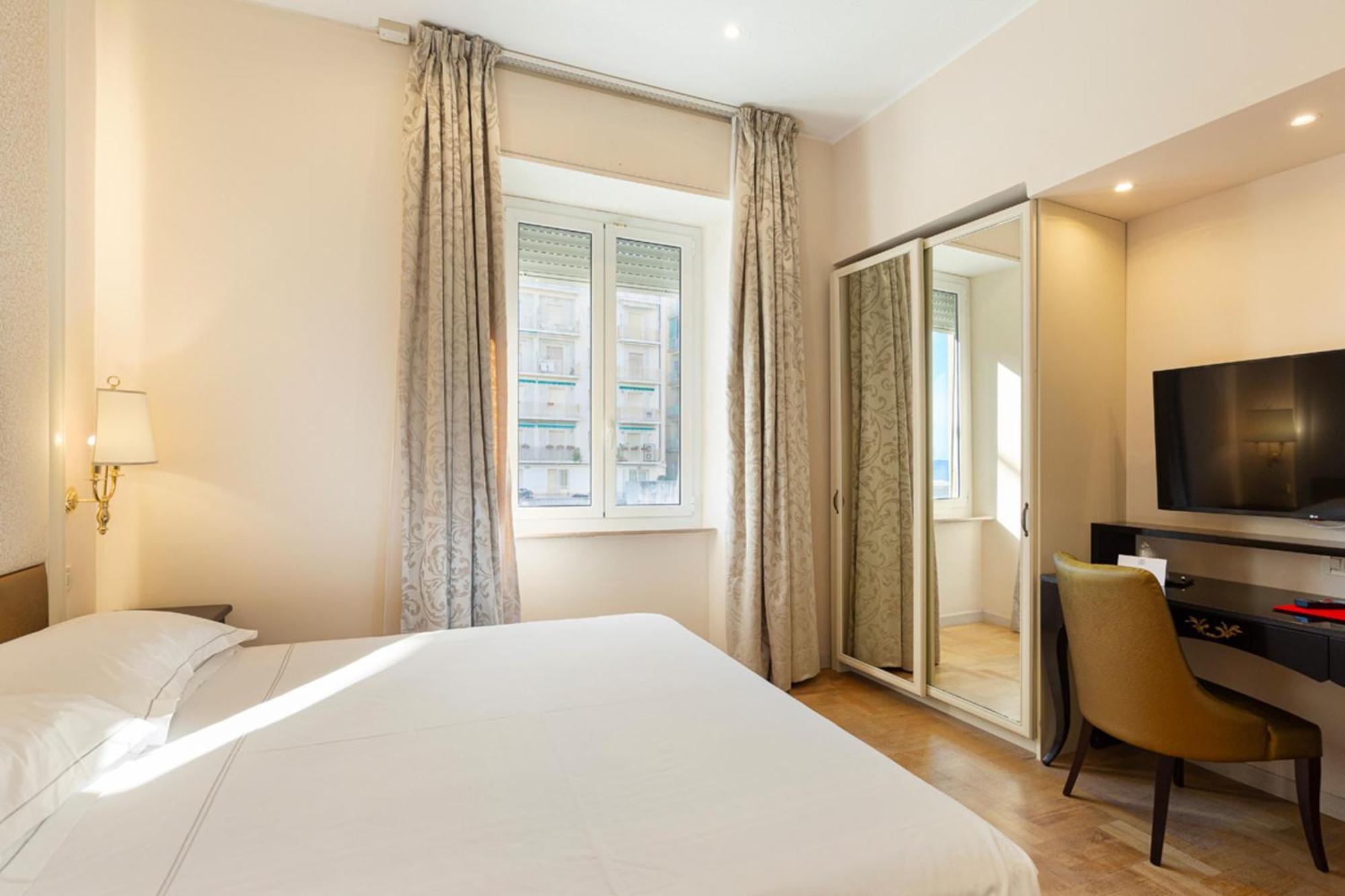 Grand Hotel Mediterranee Алассио Экстерьер фото