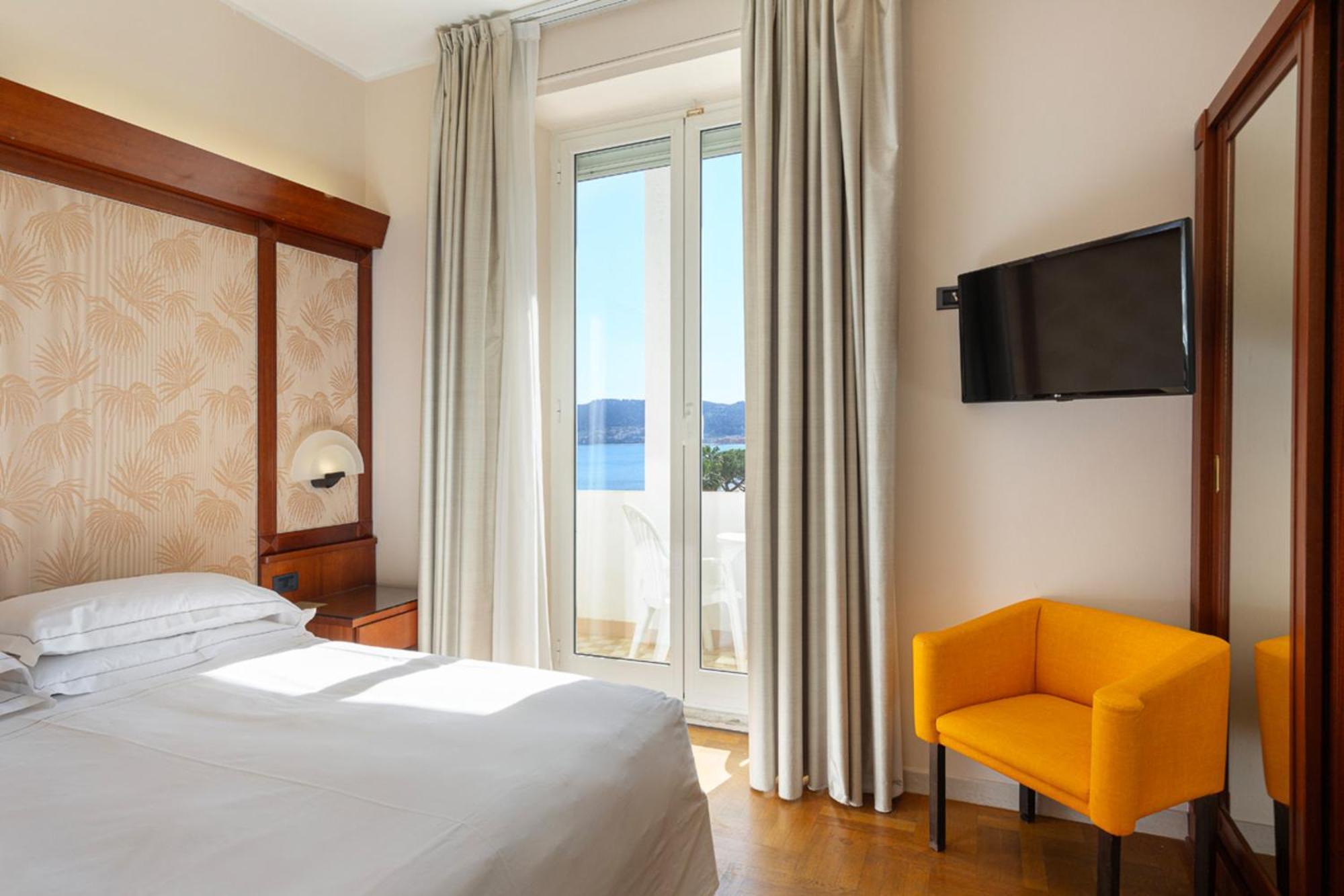 Grand Hotel Mediterranee Алассио Экстерьер фото