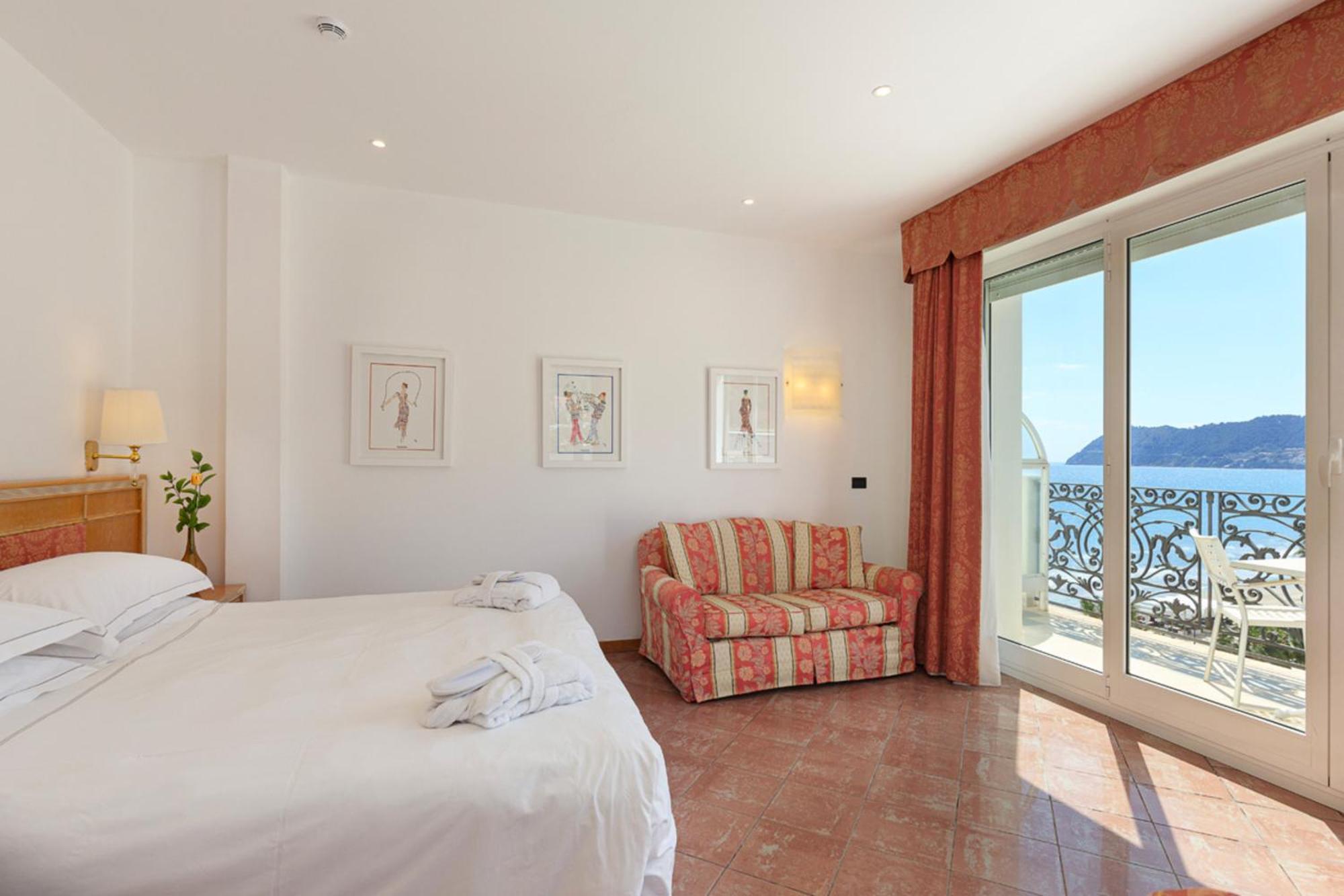 Grand Hotel Mediterranee Алассио Экстерьер фото